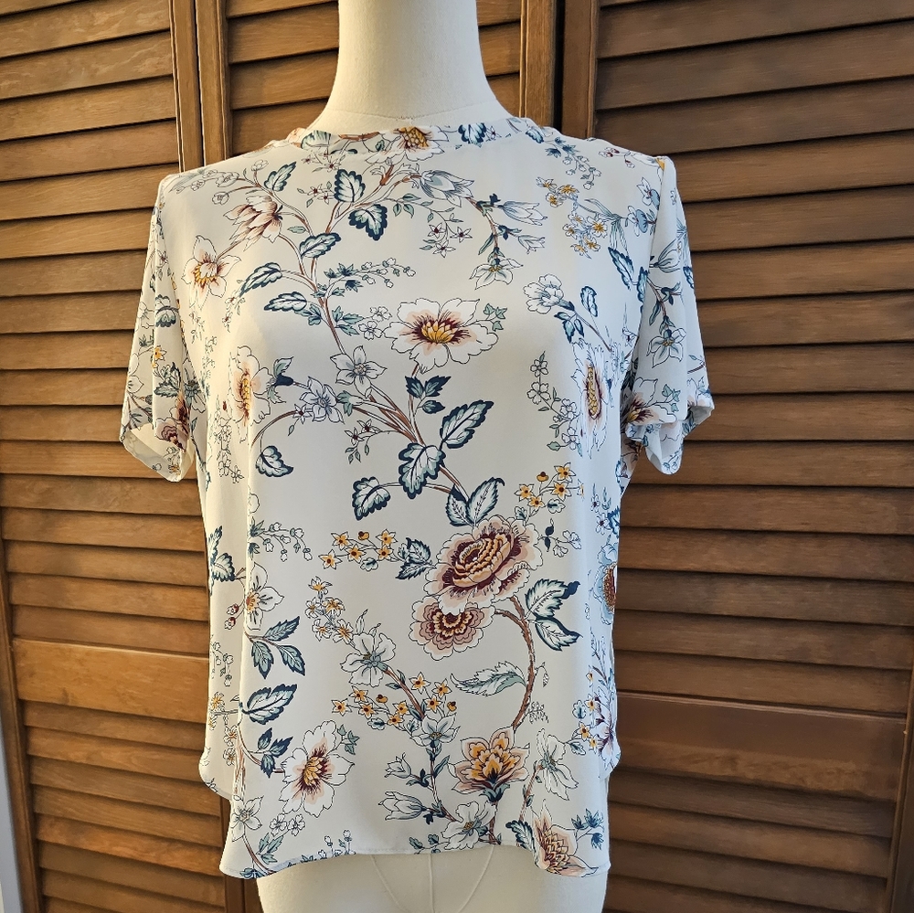 LOFT Outlet Floral Short Sleeve Blouse
